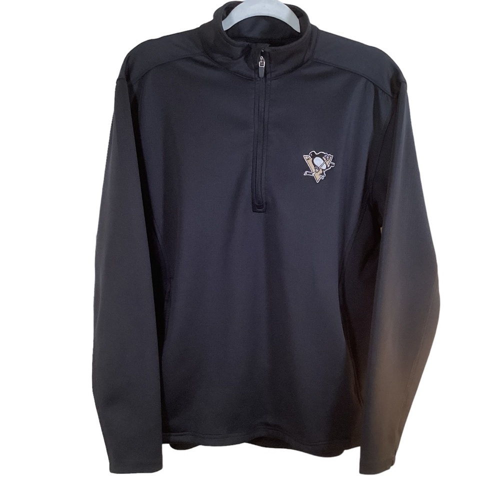 Lavel Webber Women’s Pittsburg Penquin’s 1/4 Zip Pullover.  Size M